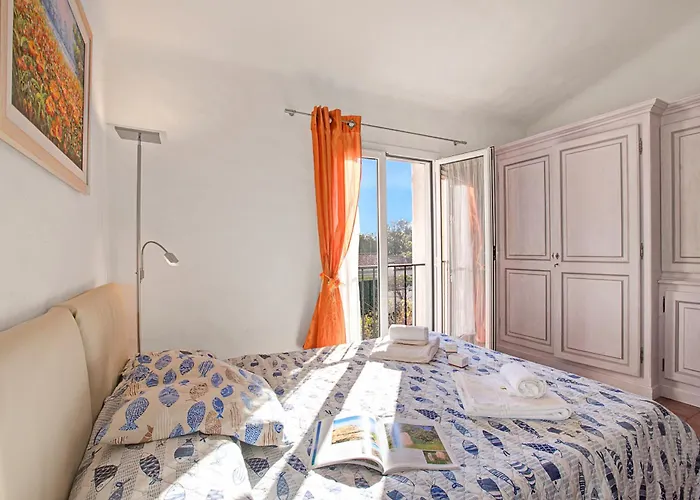 Les Jardins Du Pinet - Happy *