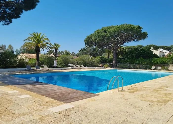 Les Jardins Du Pinet - Happy *