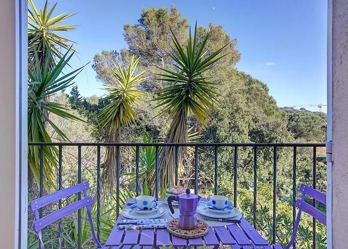 Les Jardins Du Pinet - Happy 아파트